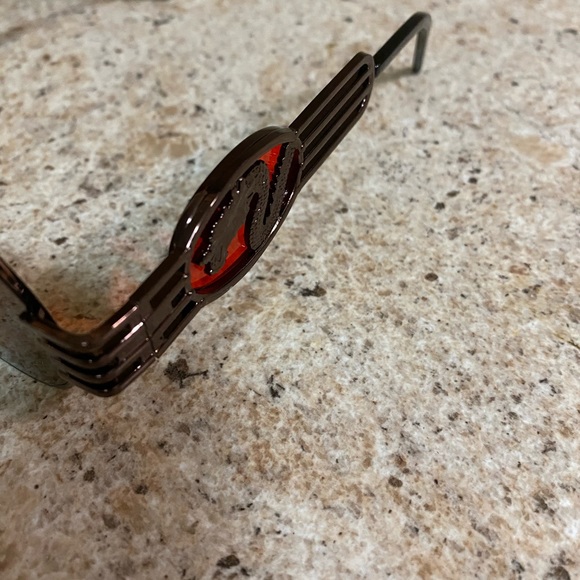 Bronze Medal Dragon Circle Frames - Picture 2 of 4